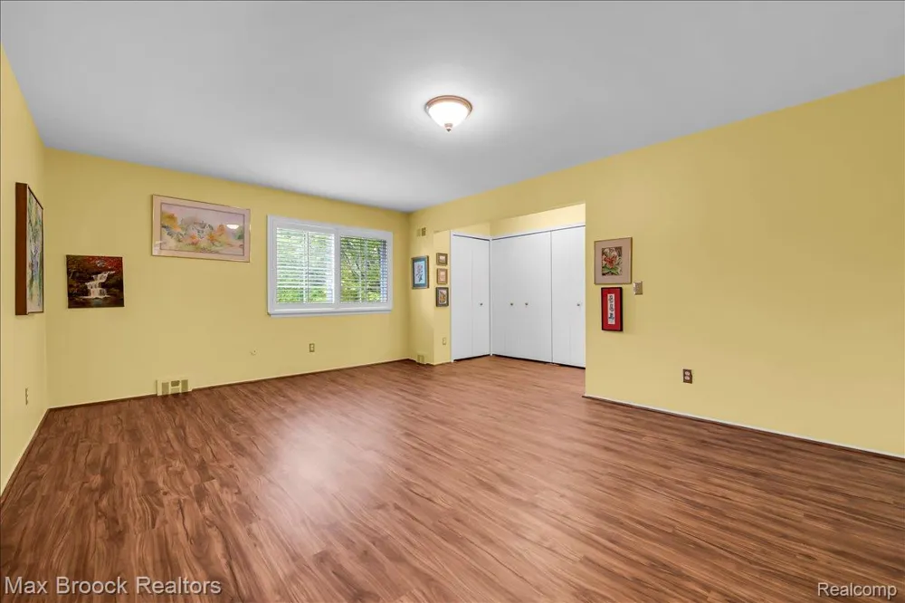 1711 Huntingwood Lane #C Bloomfield Charter Township, MI 48304
