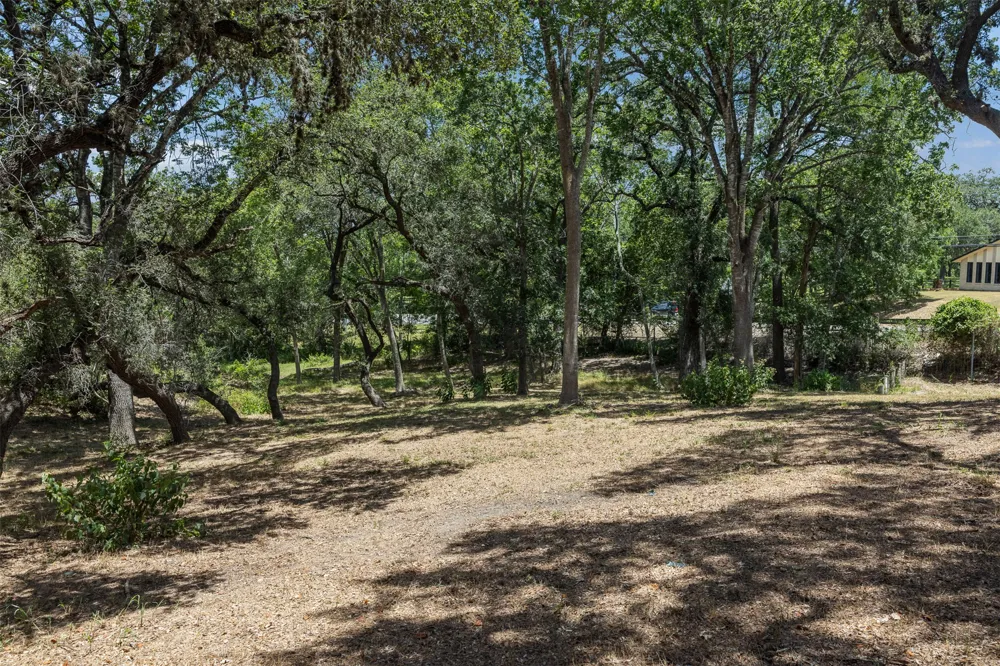 110 Kathleen Avenue La Grange, TX 78945