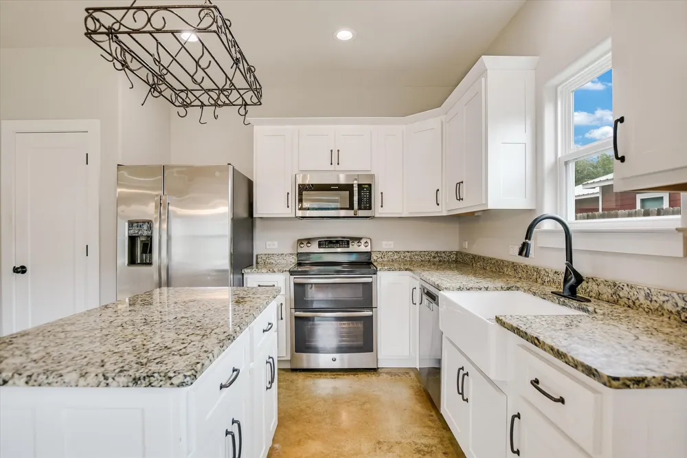103 East Street Smithville, TX 78957