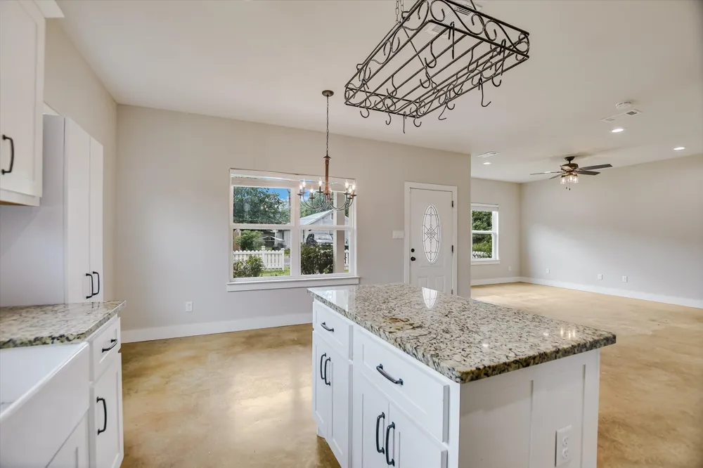 103 East Street Smithville, TX 78957