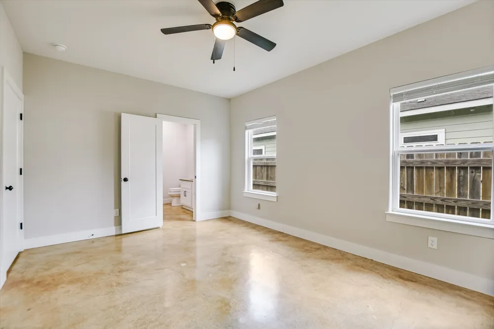 103 East Street Smithville, TX 78957