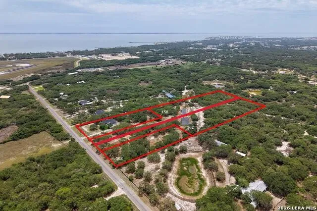 168 WISHERT RD Rockport, TX 78382