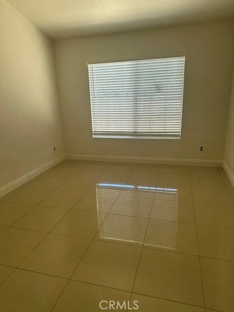 12811 Cimarron Victorville, CA 92392