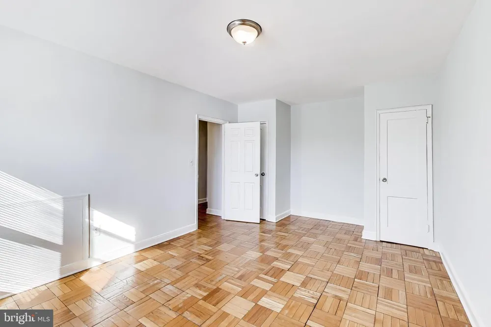 1724 N QUINN STREET #105 Arlington, VA 22209