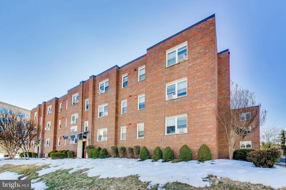 1724 N QUINN STREET #105 Arlington, VA 22209