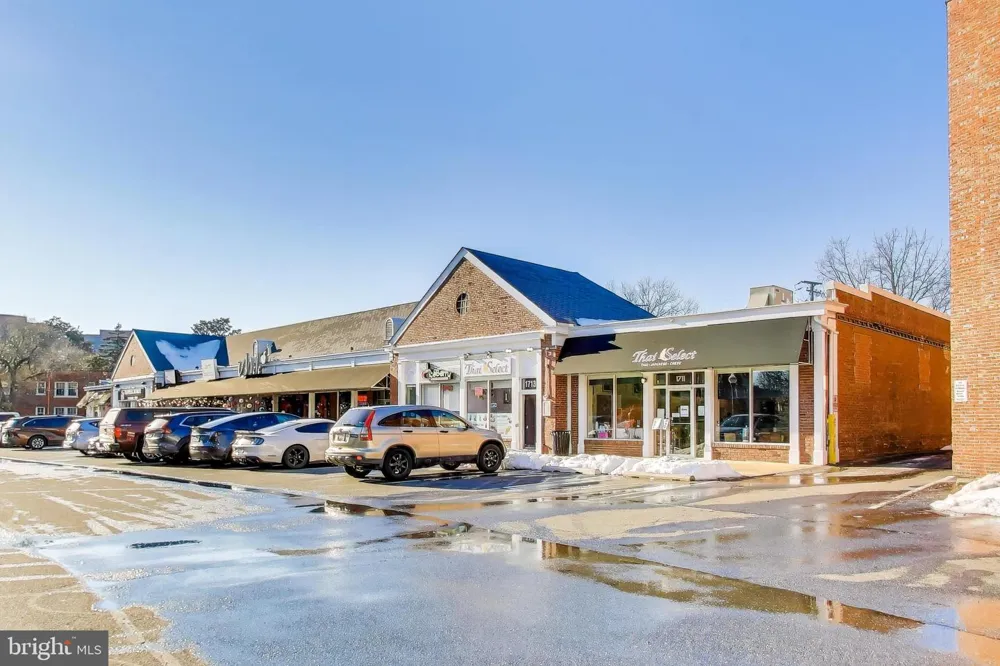 1724 N QUINN STREET #105 Arlington, VA 22209
