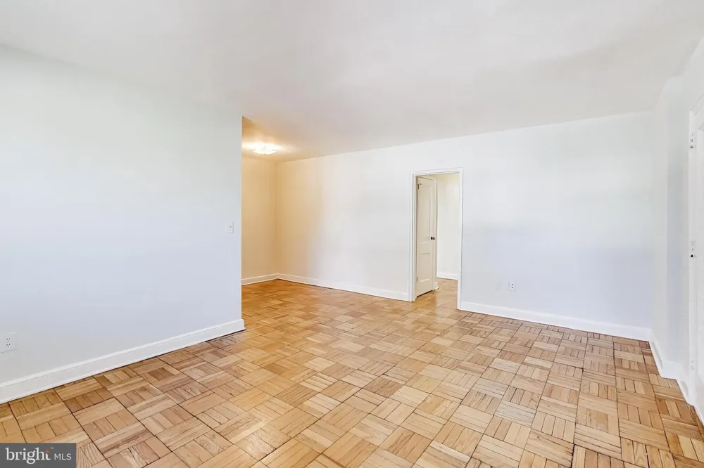 1724 N QUINN STREET #105 Arlington, VA 22209