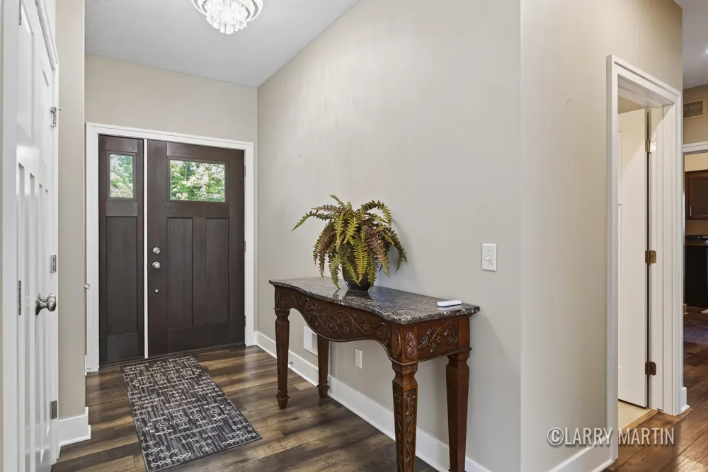 5982 Canal Avenue SW Grandville, MI 49418