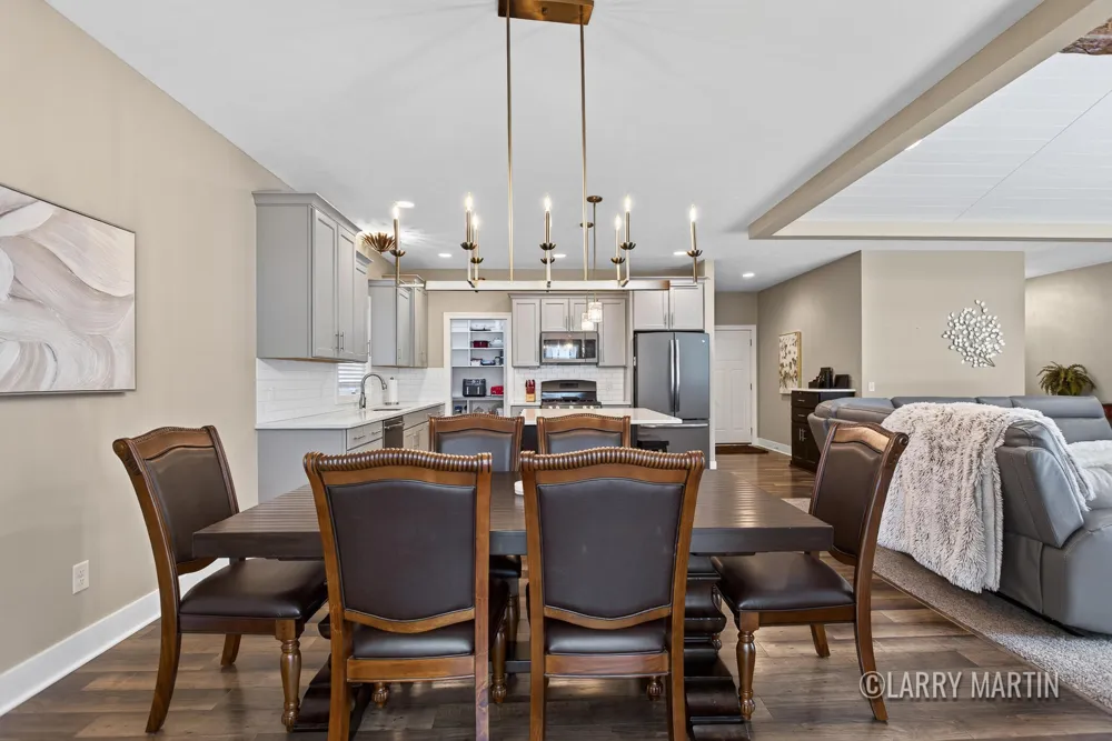 5982 Canal Avenue SW Grandville, MI 49418