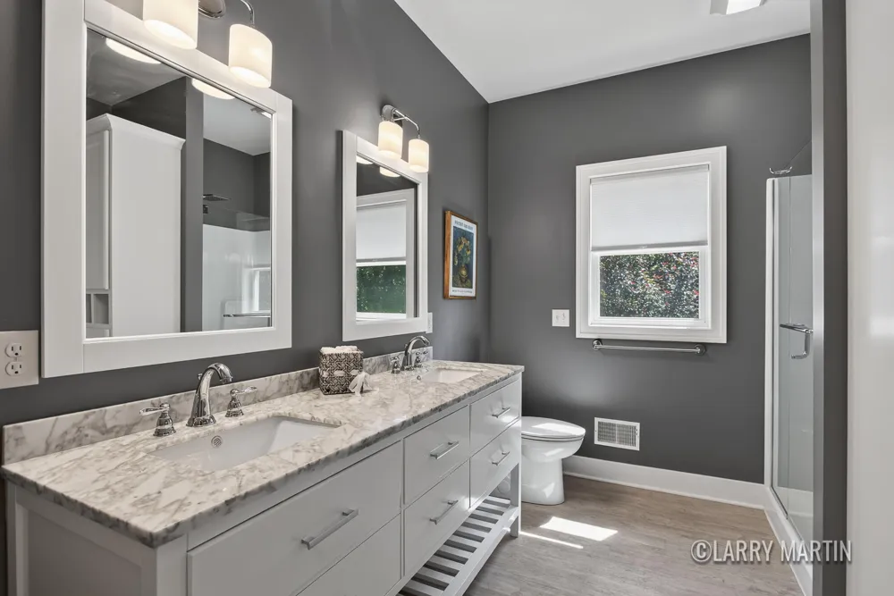 5982 Canal Avenue SW Grandville, MI 49418