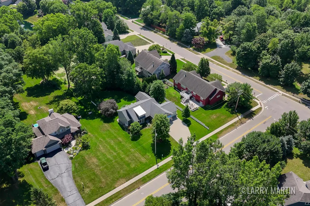 5982 Canal Avenue SW Grandville, MI 49418