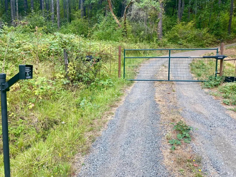 46700 Highway 101 Laytonville, CA 95454