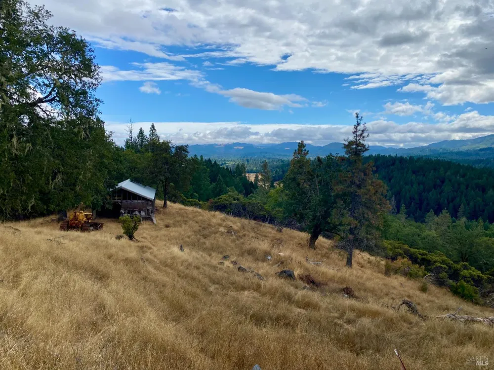 46700 Highway 101 Laytonville, CA 95454