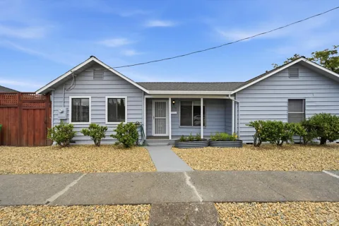 2730 El Dorado Street