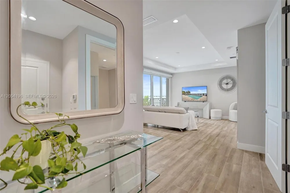 41 SW Seminole St #209 304 310 Stuart, FL 34994