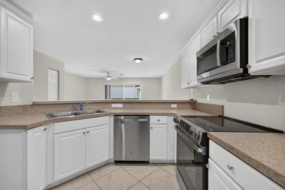 2786 SE Birmingham Drive Stuart, FL 34994