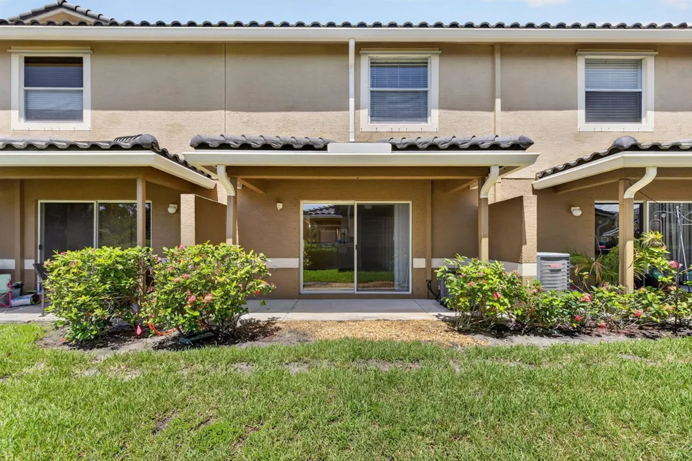 2786 SE Birmingham Drive Stuart, FL 34994