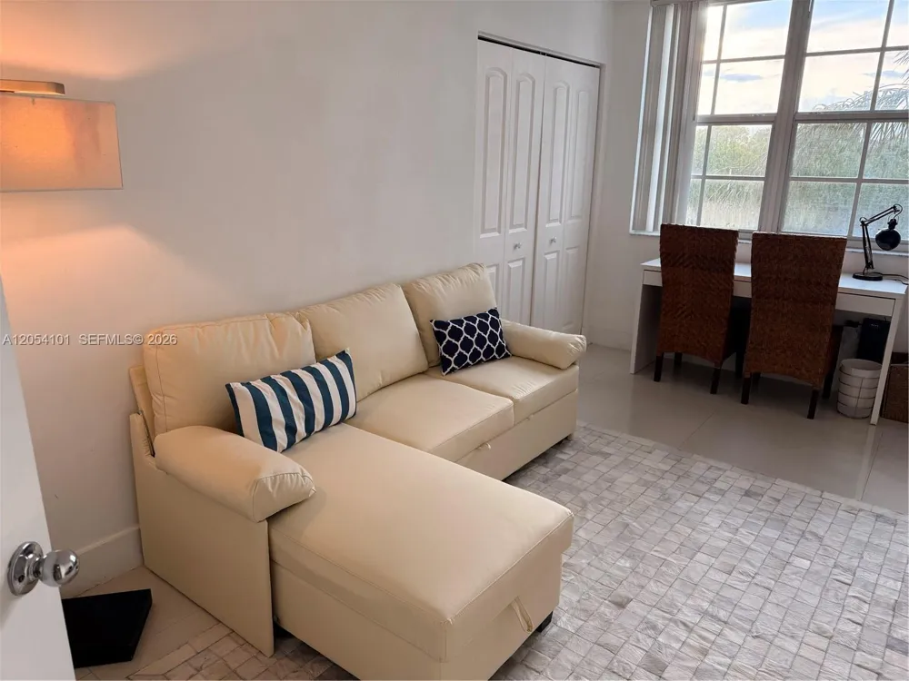 19901 E Country Club Dr #2401 Aventura, FL 33180