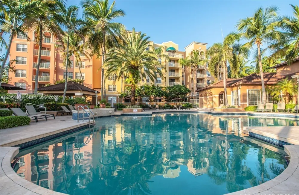 19901 E Country Club Dr #2401 Aventura, FL 33180