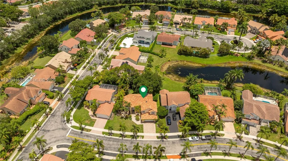 524 Water Pt Weston, FL 33326