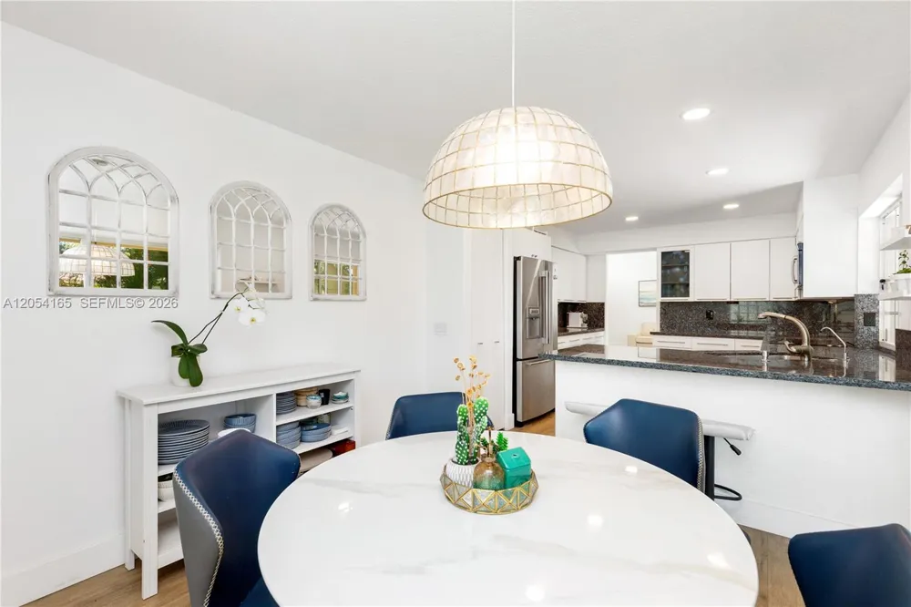 524 Water Pt Weston, FL 33326