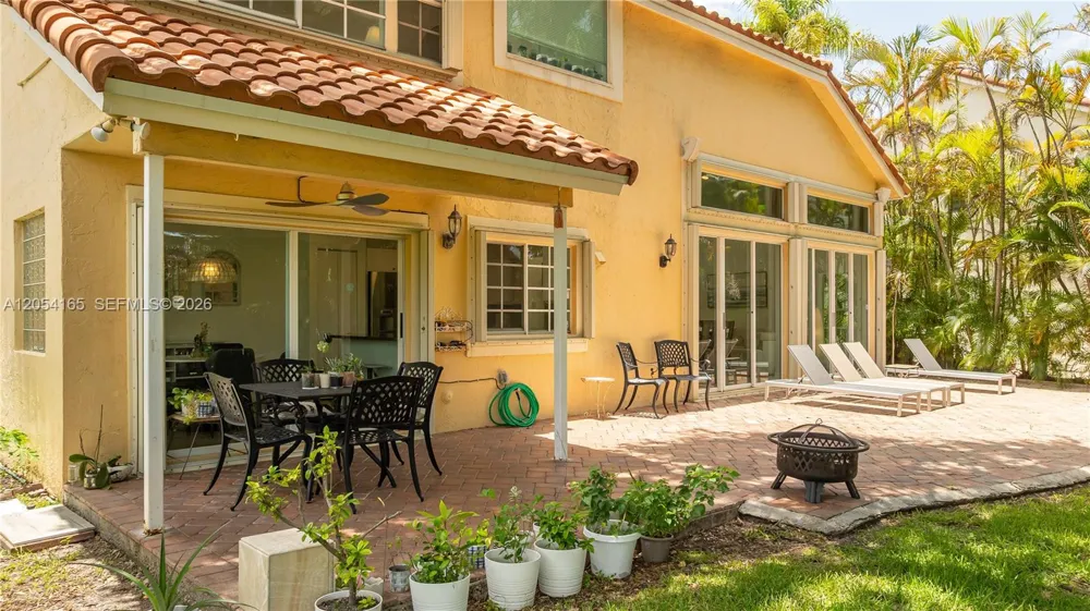 524 Water Pt Weston, FL 33326