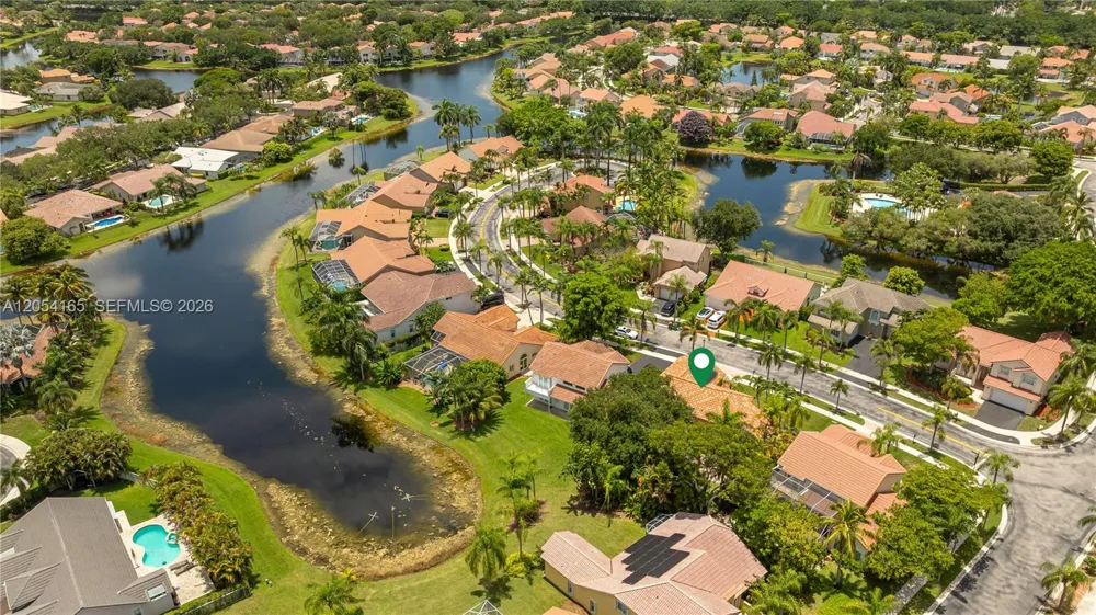 524 Water Pt Weston, FL 33326