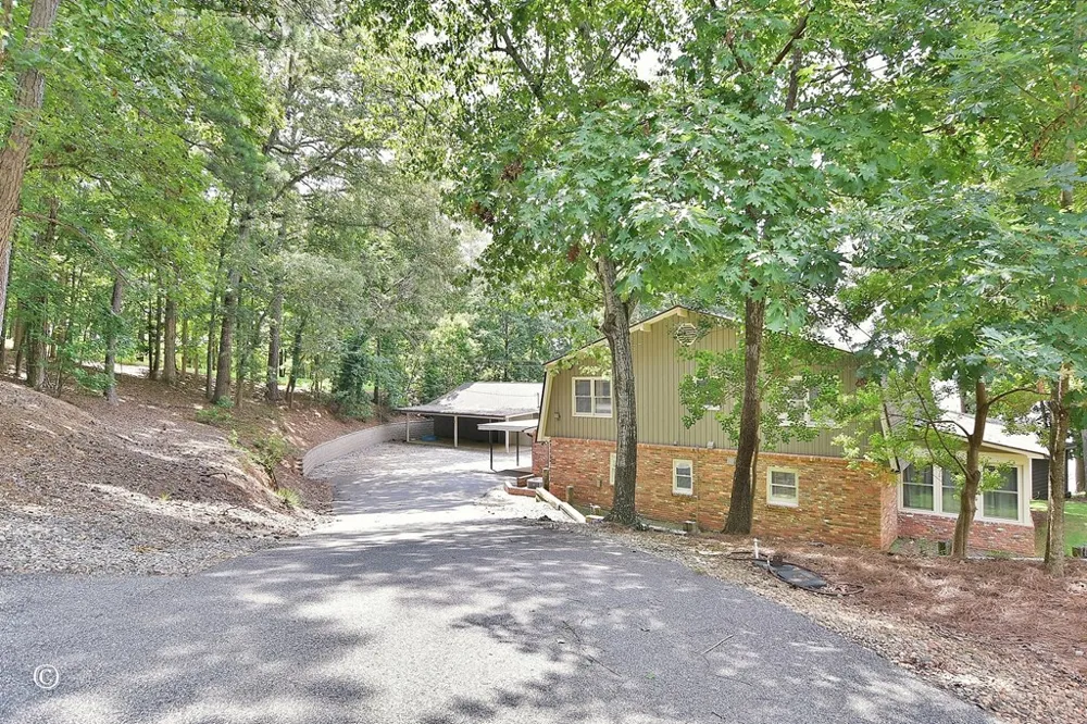 233 Pinetree Road Hamilton, GA 31811