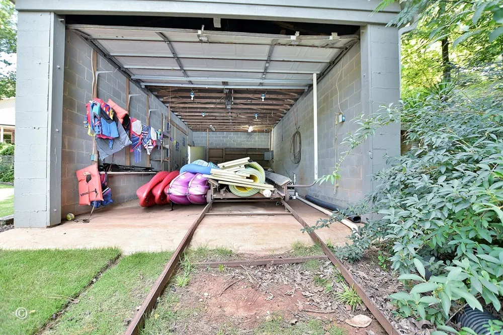 233 Pinetree Road Hamilton, GA 31811