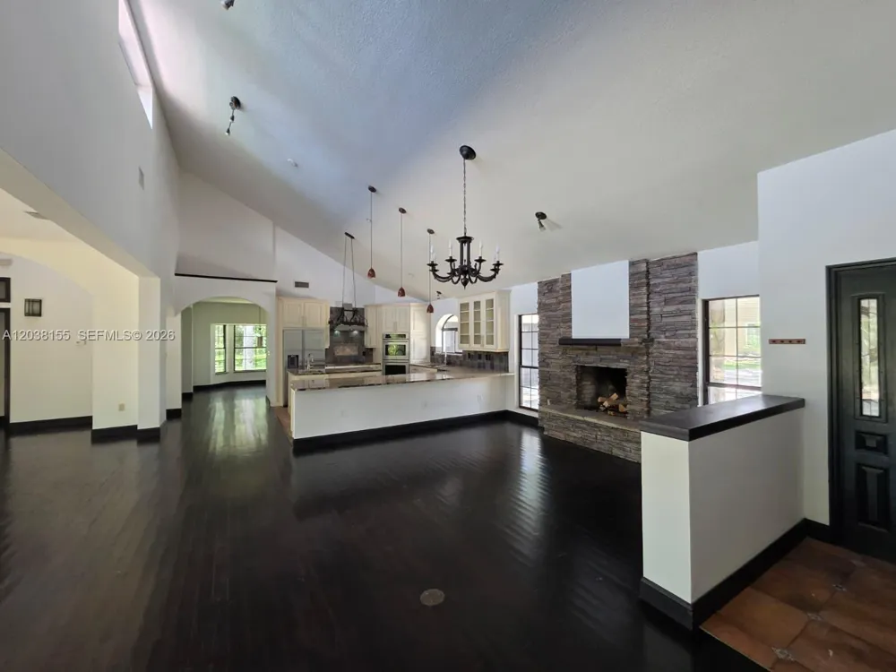 2261 Mariner CV Kissimmee, FL 34746