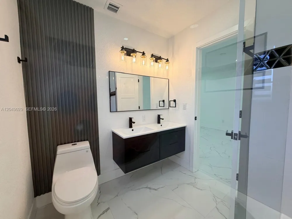 19202 NW 23rd Ct Miami Gardens, FL 33056