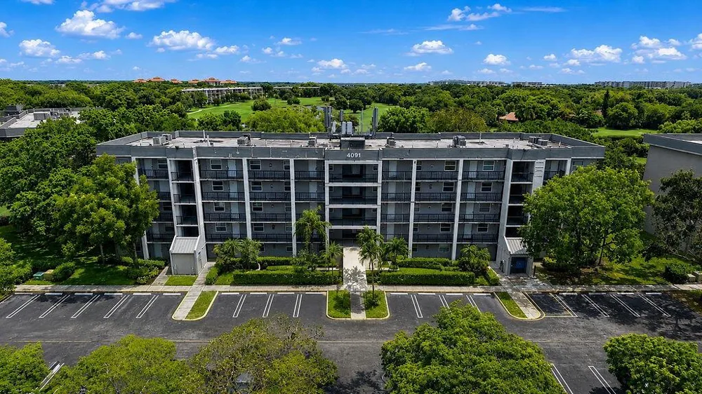 4091 Cypress Reach Court #403 Pompano Beach, FL 33069