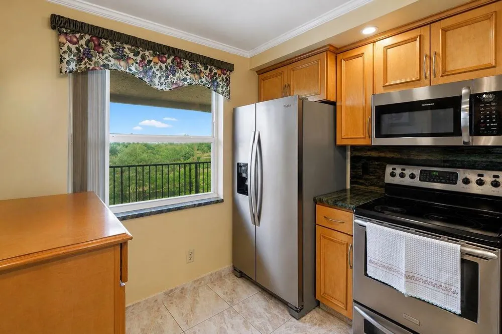 4091 Cypress Reach Court #403 Pompano Beach, FL 33069