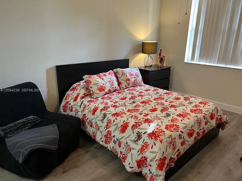19901 E Country Club Dr #2207 Aventura, FL 33180