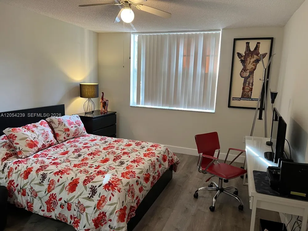 19901 E Country Club Dr #2207 Aventura, FL 33180