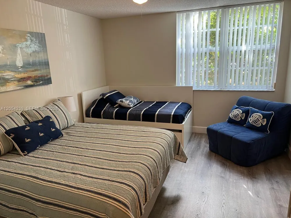 19901 E Country Club Dr #2207 Aventura, FL 33180