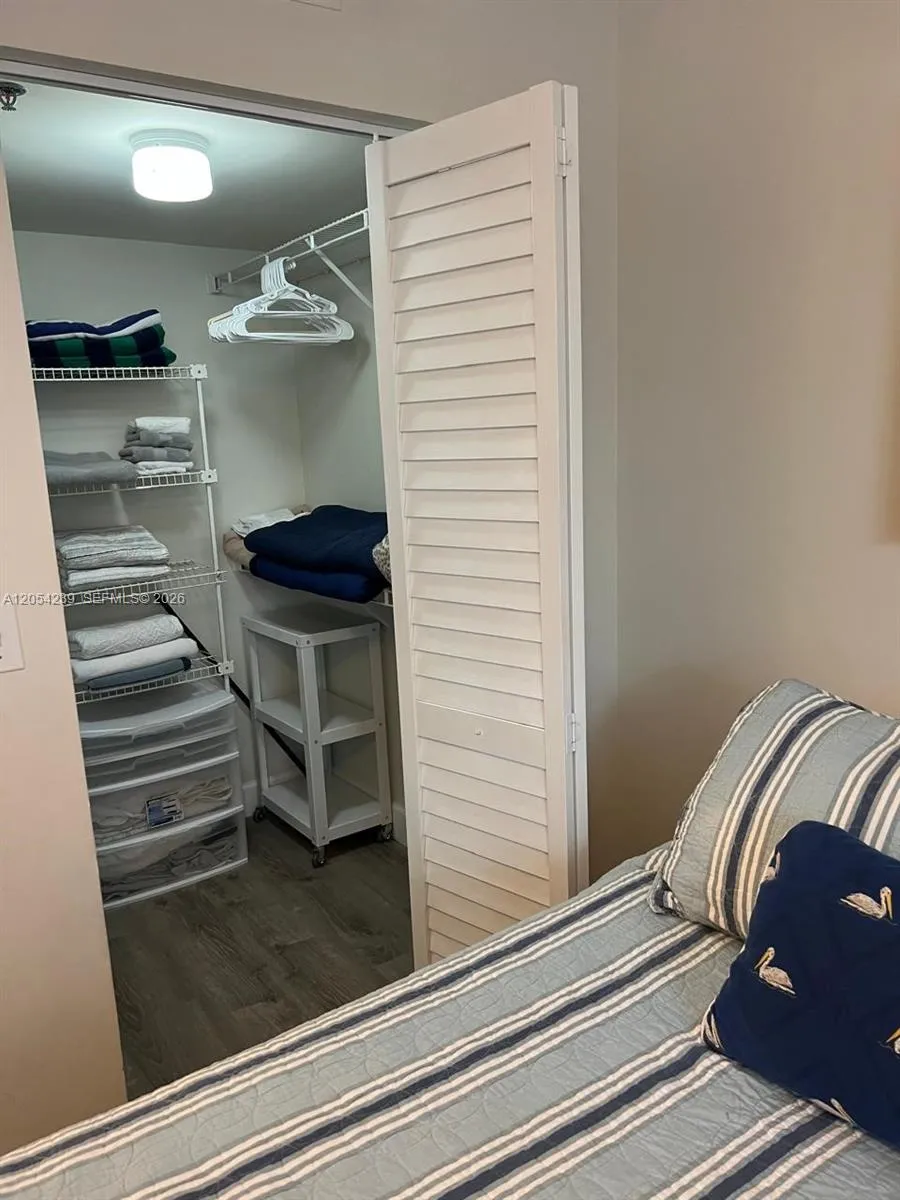 19901 E Country Club Dr #2207 Aventura, FL 33180