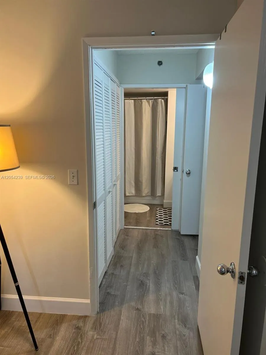 19901 E Country Club Dr #2207 Aventura, FL 33180