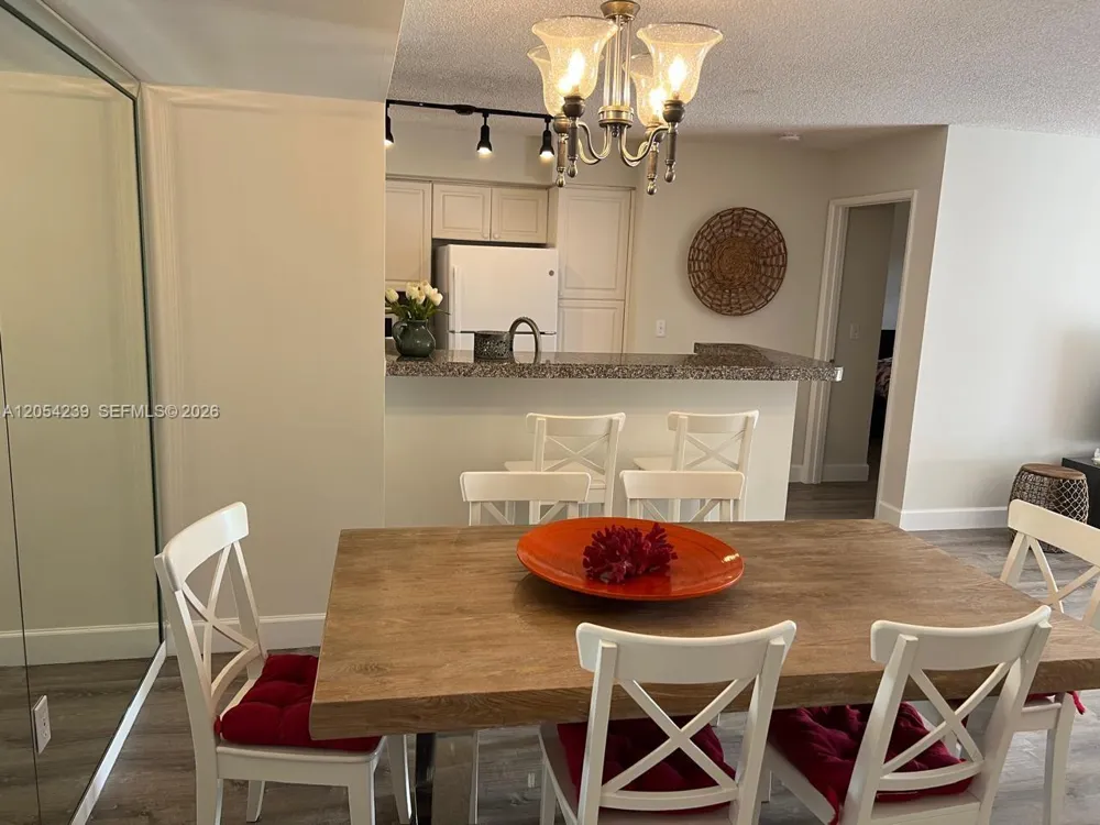 19901 E Country Club Dr #2207 Aventura, FL 33180