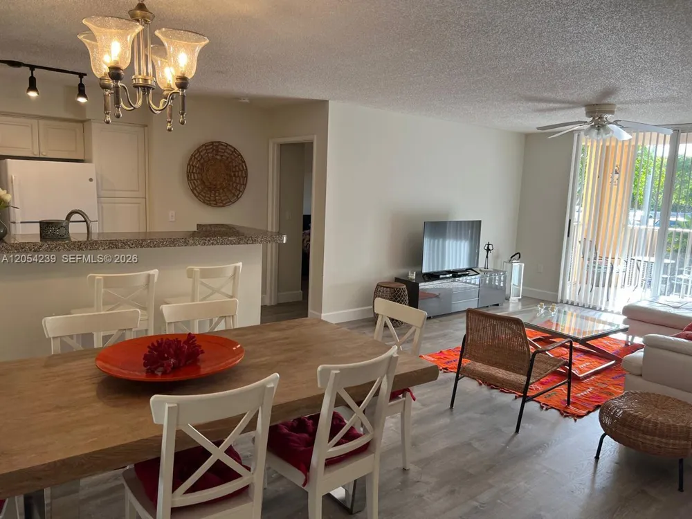 19901 E Country Club Dr #2207 Aventura, FL 33180