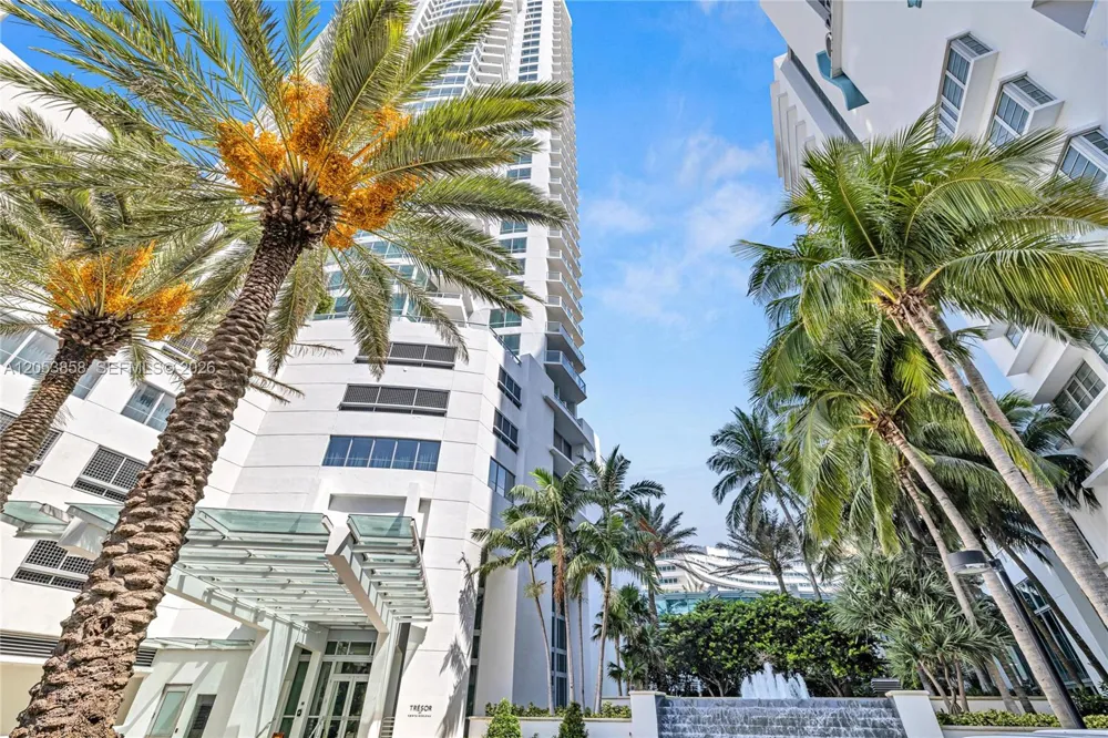 4391 COLLINS AVE #1707 Miami Beach, FL 33140