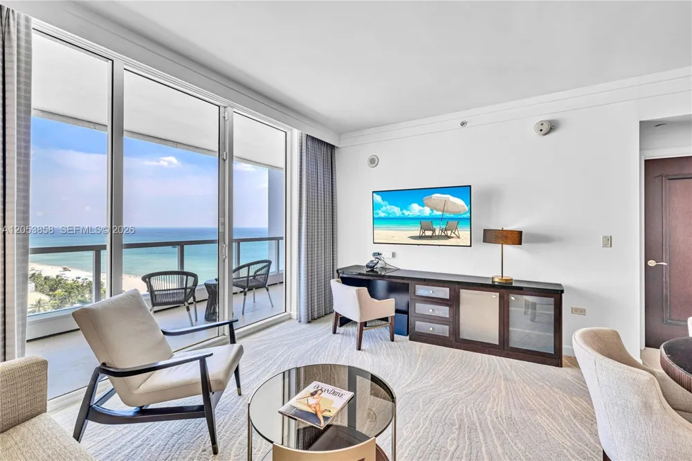 4391 COLLINS AVE #1707 Miami Beach, FL 33140