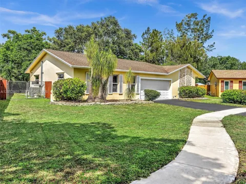 8754 SW 50th Pl
