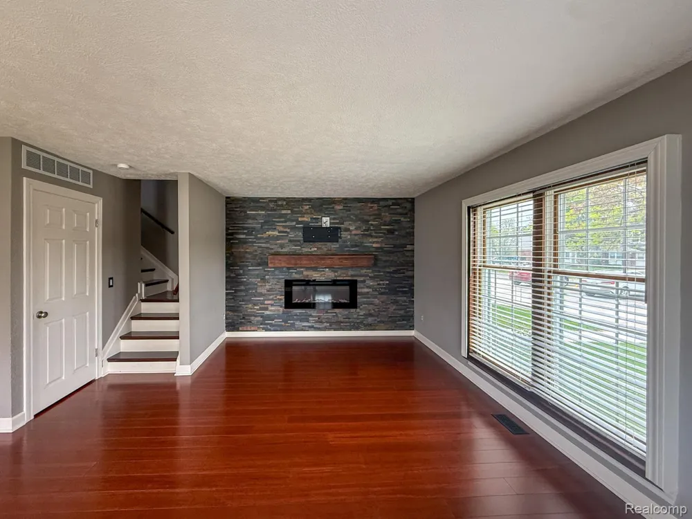 36721 Park Place Drive Sterling Heights City, MI 48310