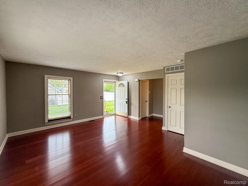 36721 Park Place Drive Sterling Heights City, MI 48310