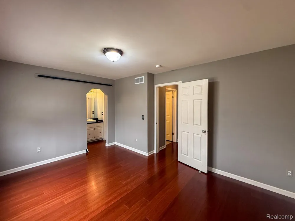 36721 Park Place Drive Sterling Heights City, MI 48310