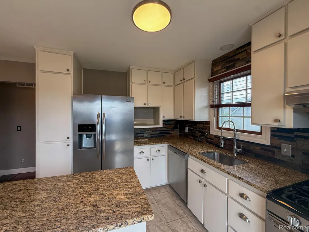 36721 Park Place Drive Sterling Heights City, MI 48310