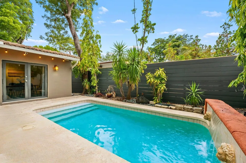 222 SE 16th Avenue Fort Lauderdale, FL 33301