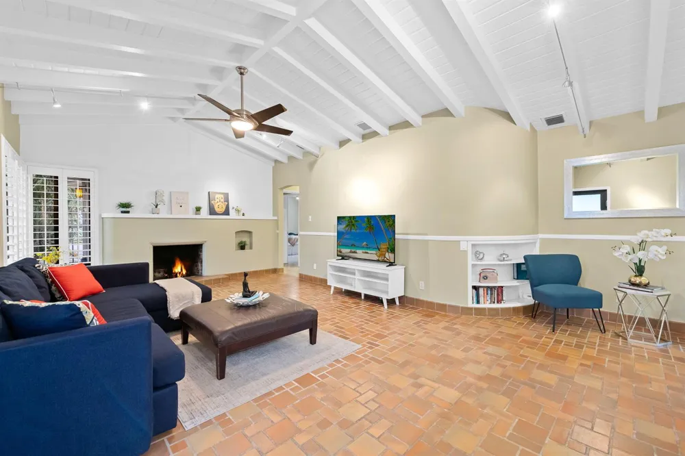 222 SE 16th Avenue Fort Lauderdale, FL 33301