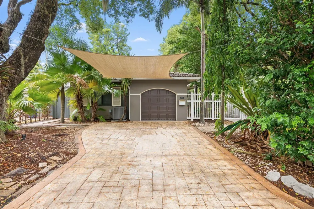 222 SE 16th Avenue Fort Lauderdale, FL 33301